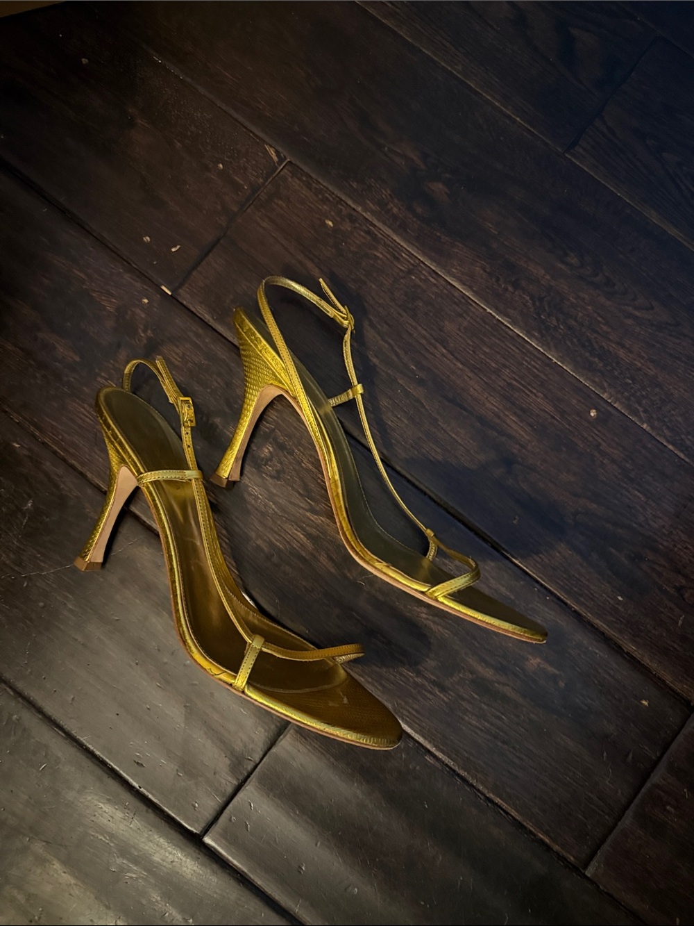BCBGMAXAZRIA Gold Slingback Stiletto Sandals - Women's Evening Shoes, 391/2 EUC. - Picture 4 of 11